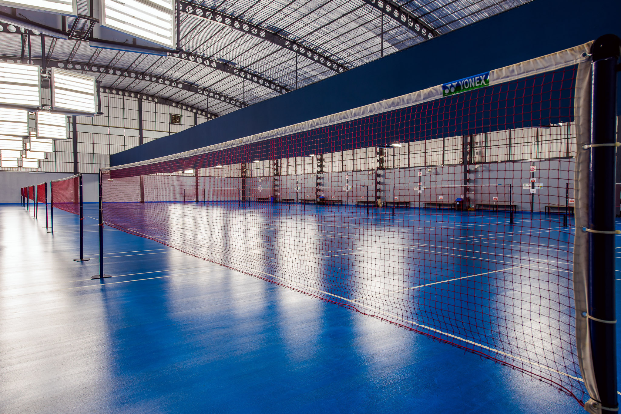 สนามแบด